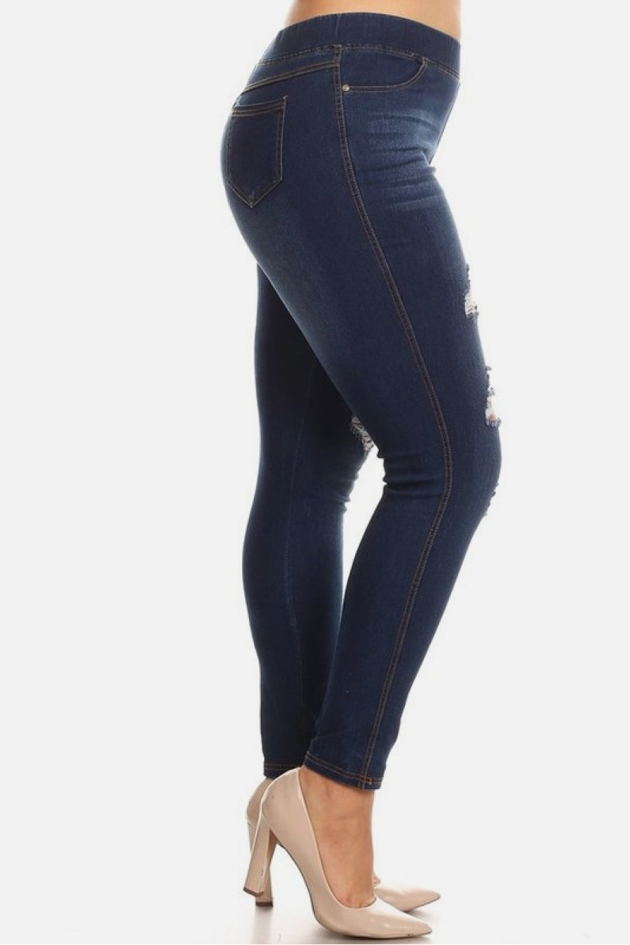 Plus Size Distressed Jegging